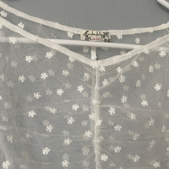 Free People Sheer White Flower Top - Picture 5 of 6